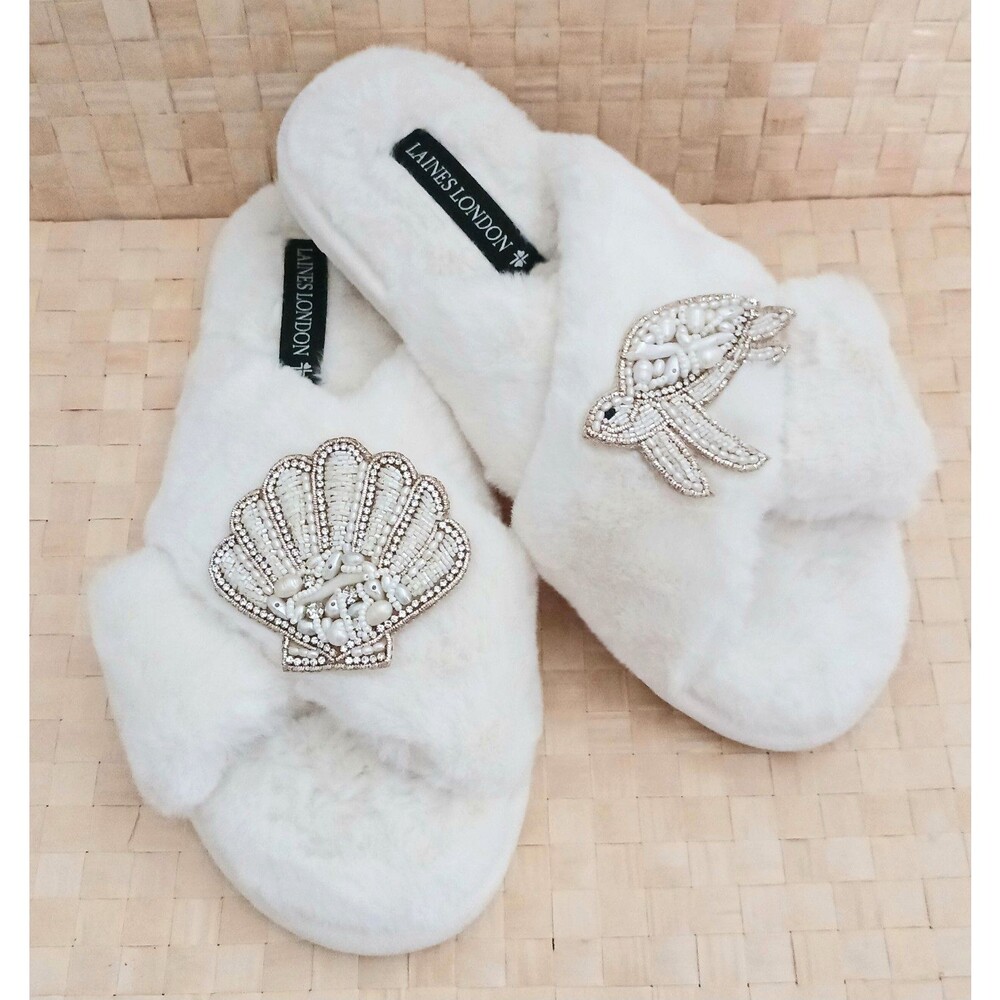 NEW Laines London Cream Faux Fur Slide Slippers Beaded Shell / Sea Turtle L/US10